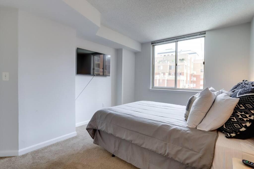 Fantastic 1 Bedroom Condo At Ballston With Gym Arlington Luaran gambar